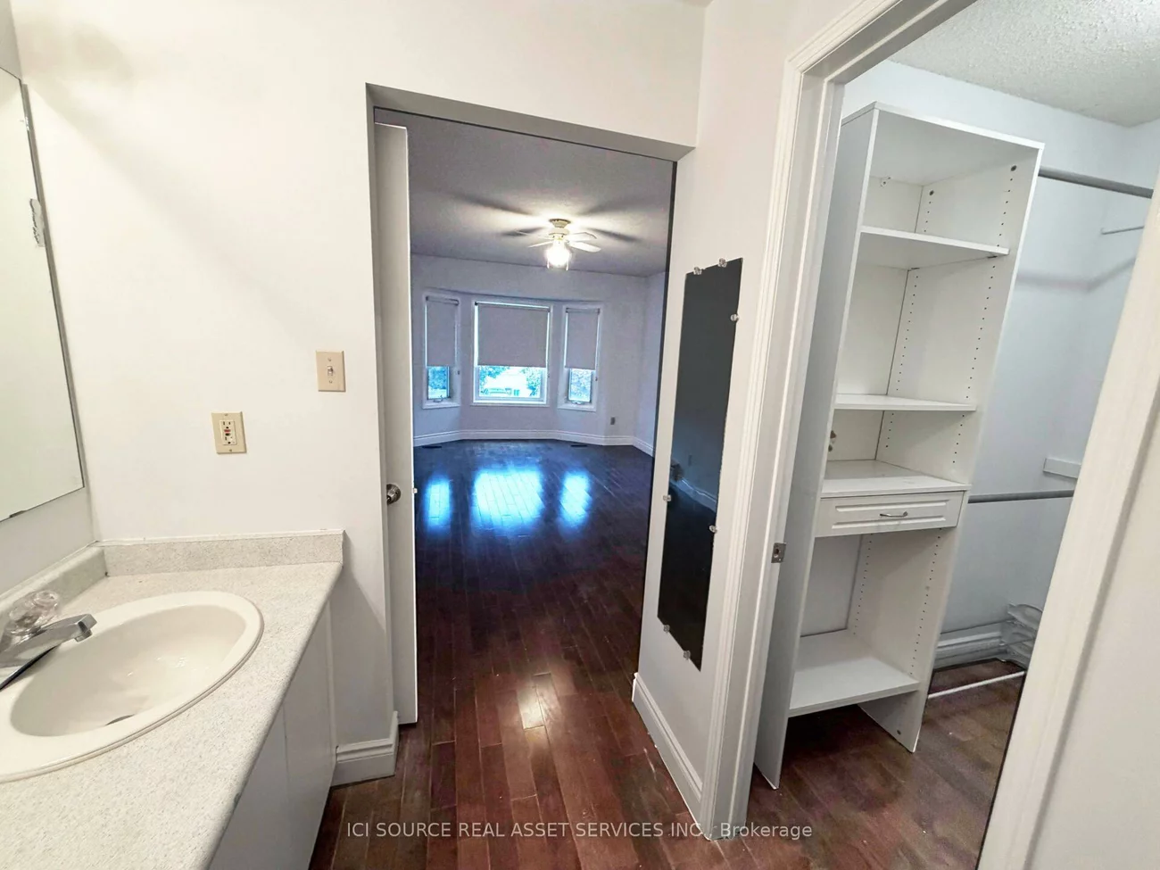 7176, Harding, Meadowvale, Mississauga