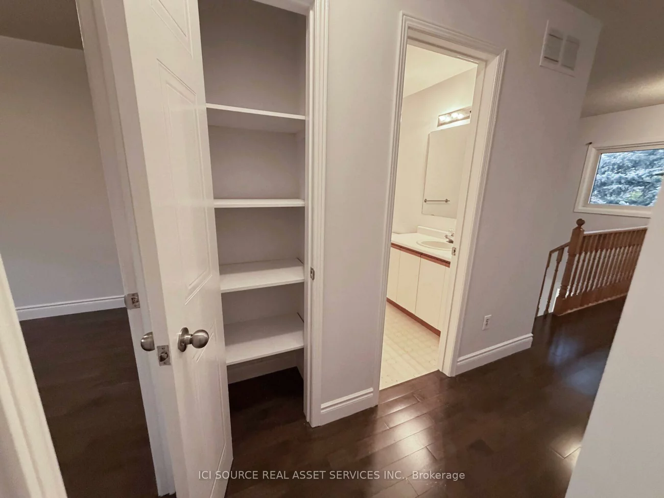 7176, Harding, Meadowvale, Mississauga