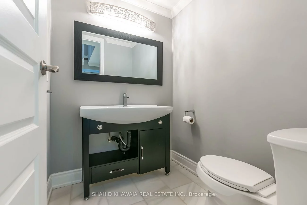 1590, Yew, Sheridan, Mississauga