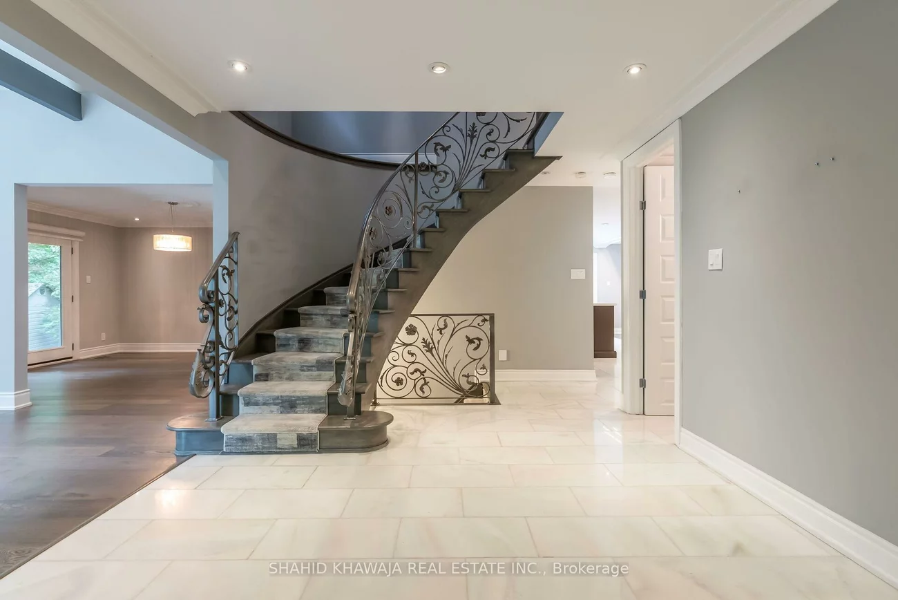 1590, Yew, Sheridan, Mississauga