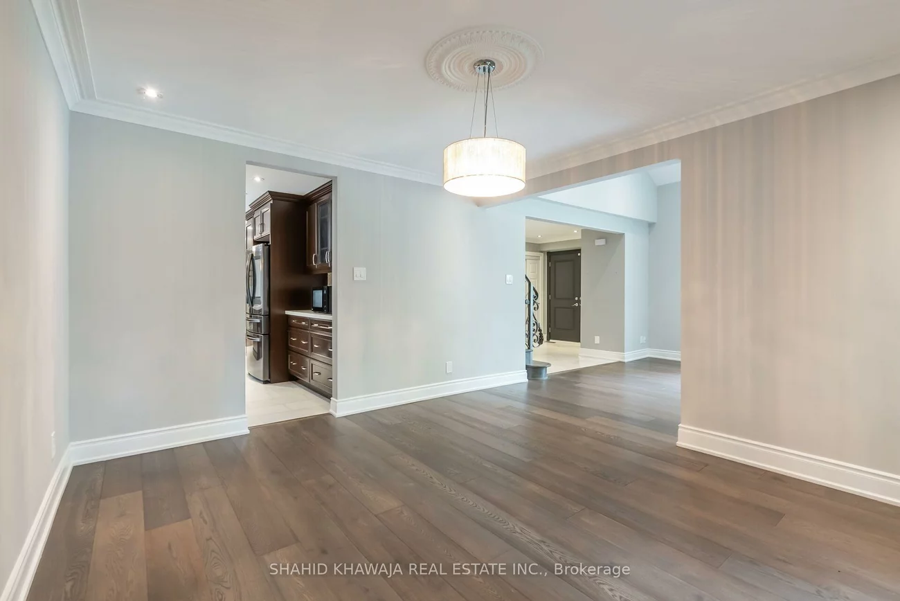 1590, Yew, Sheridan, Mississauga