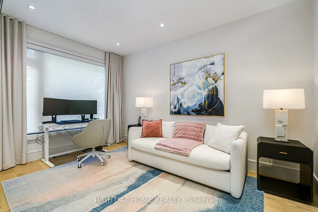 585, Montbeck, Lakeview, Mississauga