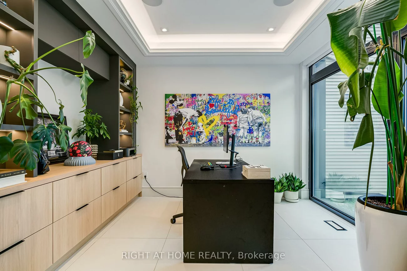 585, Montbeck, Lakeview, Mississauga