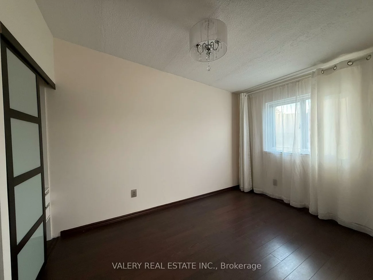 180, Mississauga Valley, Mississauga Valleys, Mississauga