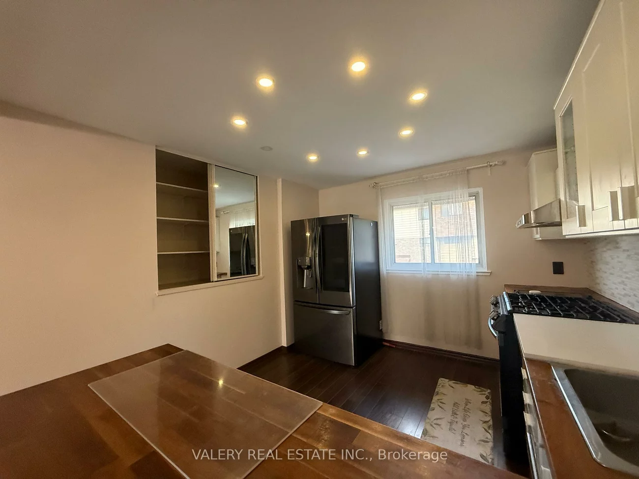 180, Mississauga Valley, Mississauga Valleys, Mississauga