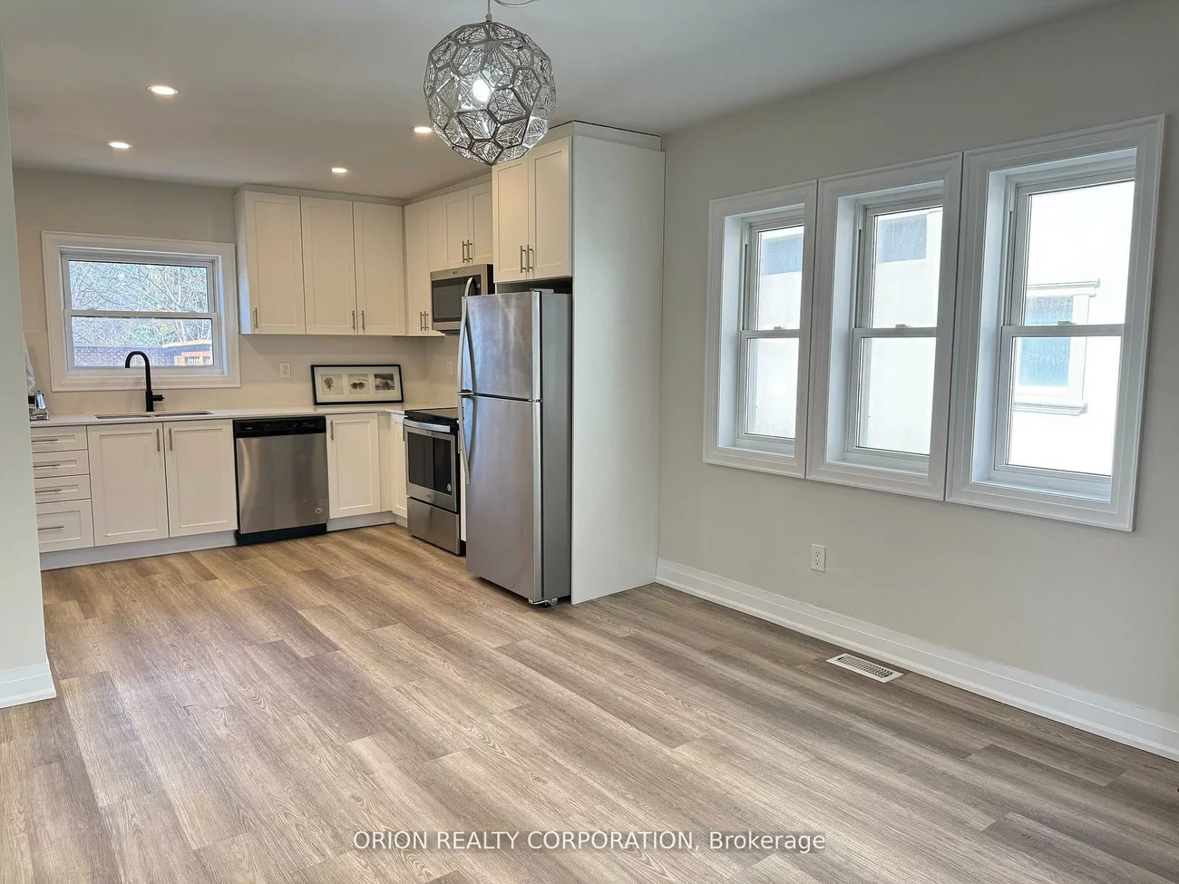 1016, Haig, Lakeview, Mississauga