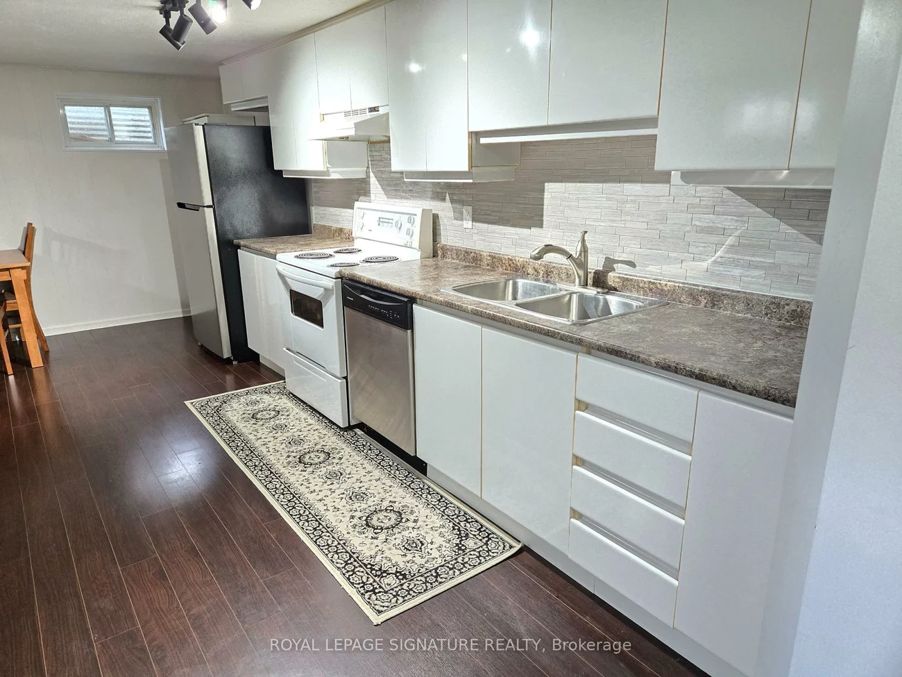 2026, Fontwell, Clarkson, Mississauga