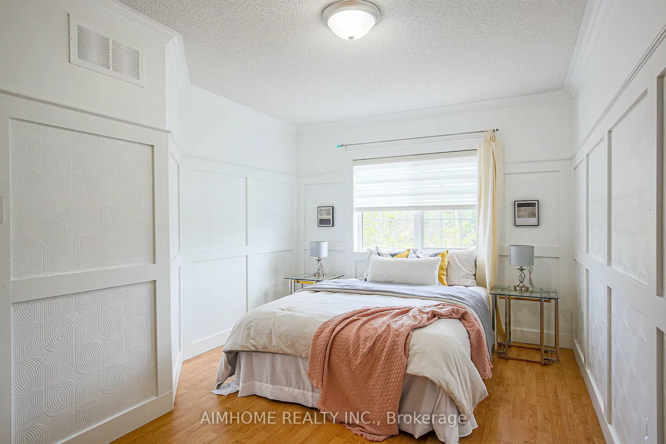 6401, Saratoga, Lisgar, Mississauga