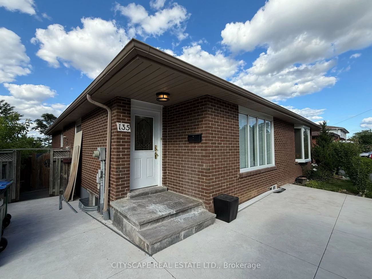 135, Bonham, Streetsville, Mississauga