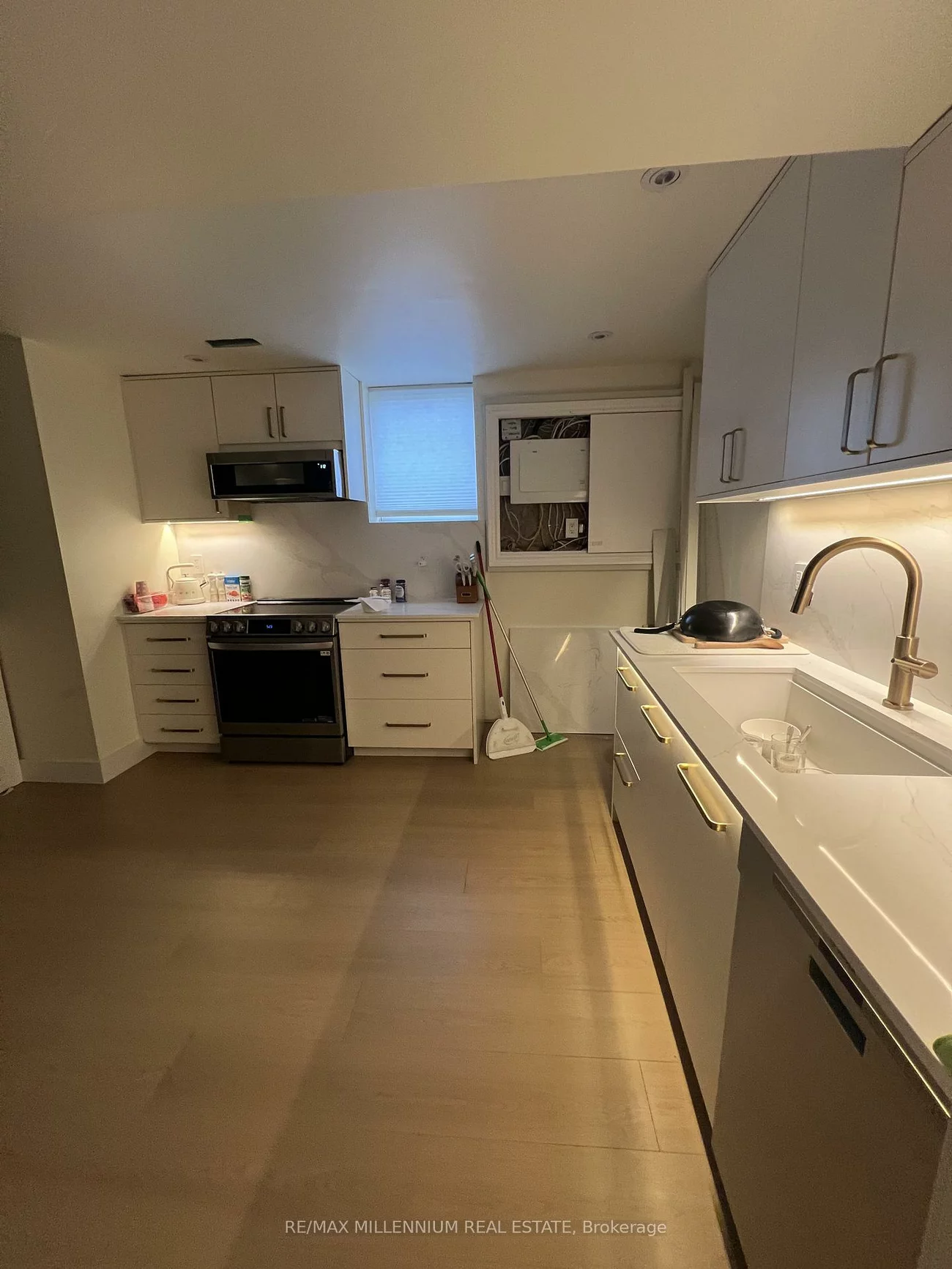 5988, Sidmouth, East Credit, Mississauga