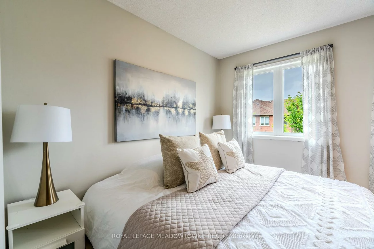 3206, Apricot, Lisgar, Mississauga