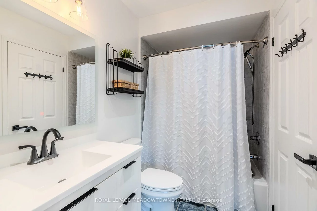 3206, Apricot, Lisgar, Mississauga