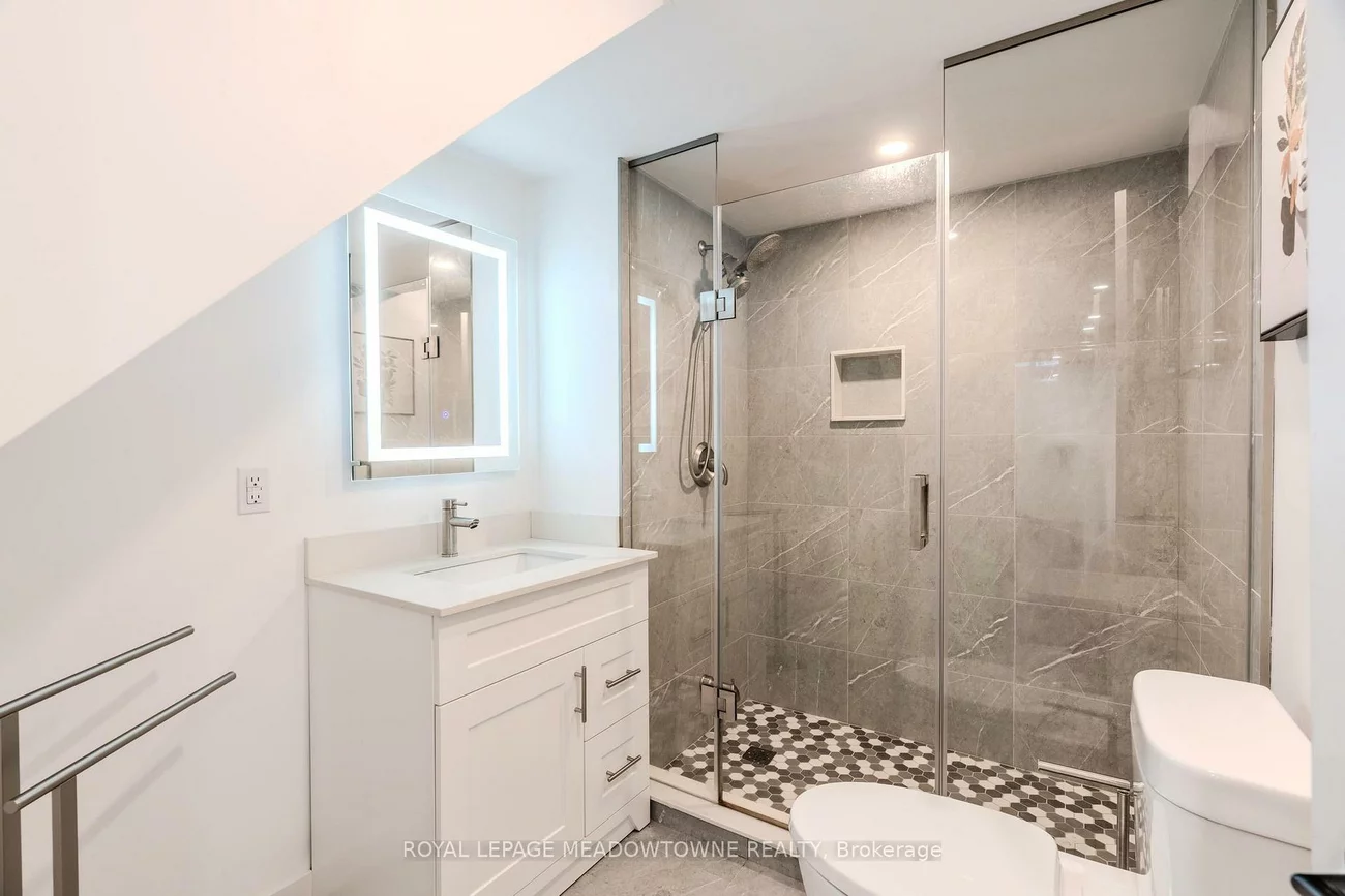 3206, Apricot, Lisgar, Mississauga