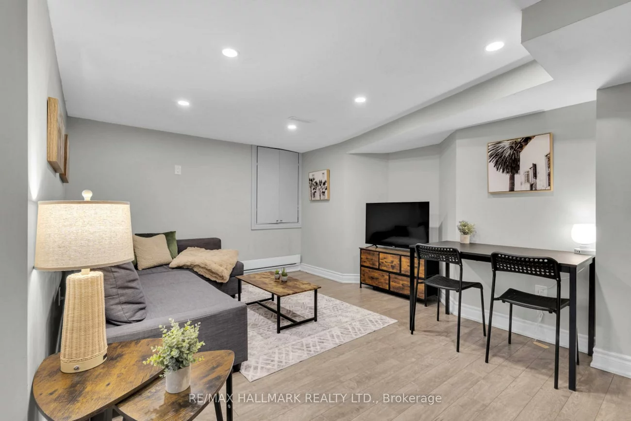 6682, Snow Goose, Lisgar, Mississauga