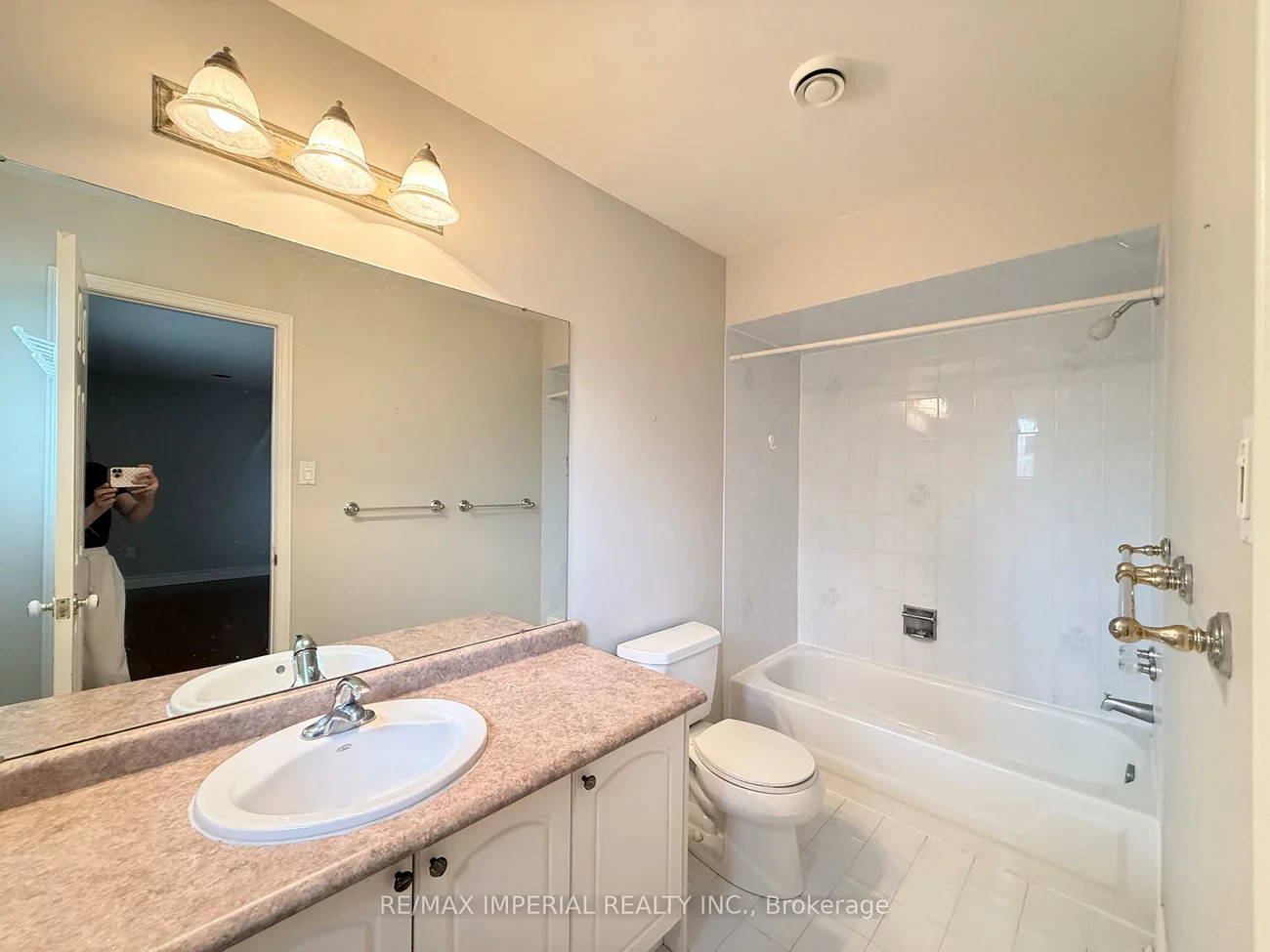 5735, Tayside, Central Erin Mills, Mississauga