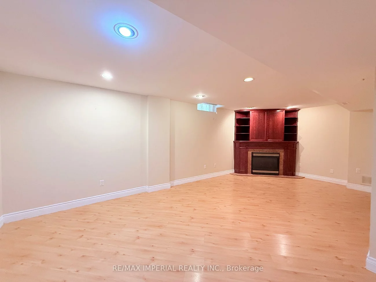 5735, Tayside, Central Erin Mills, Mississauga