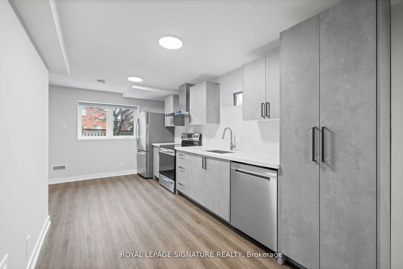 2648, Quails, Central Erin Mills, Mississauga