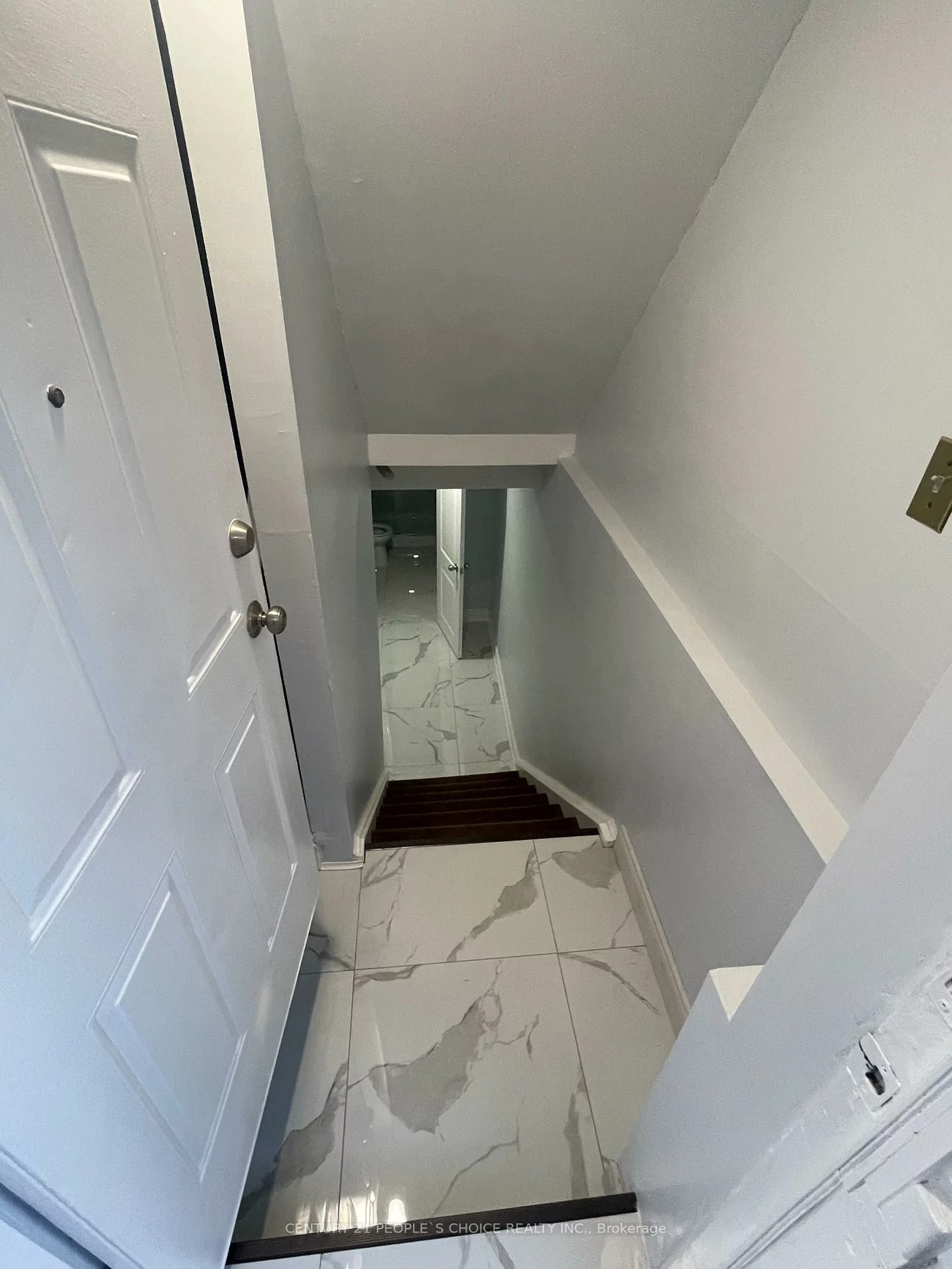 358, Kingsbridge Garden, Hurontario, Mississauga