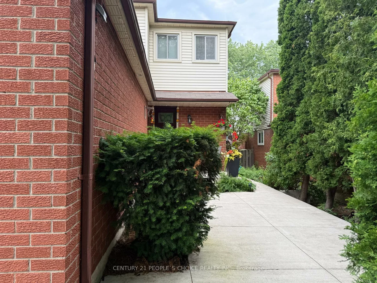 2753, Willowmore, Meadowvale, Mississauga