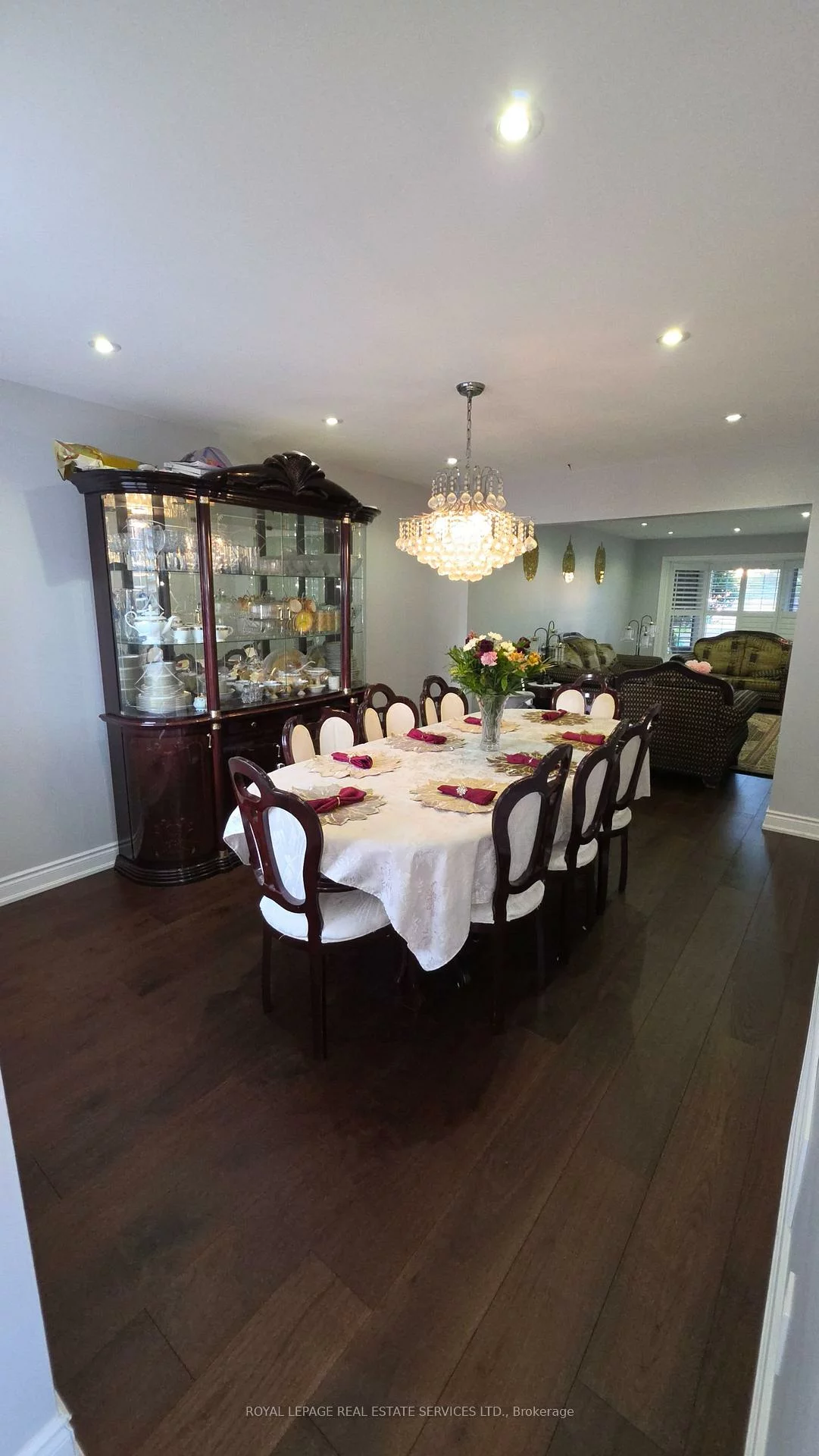 323, Winfield, Hurontario, Mississauga