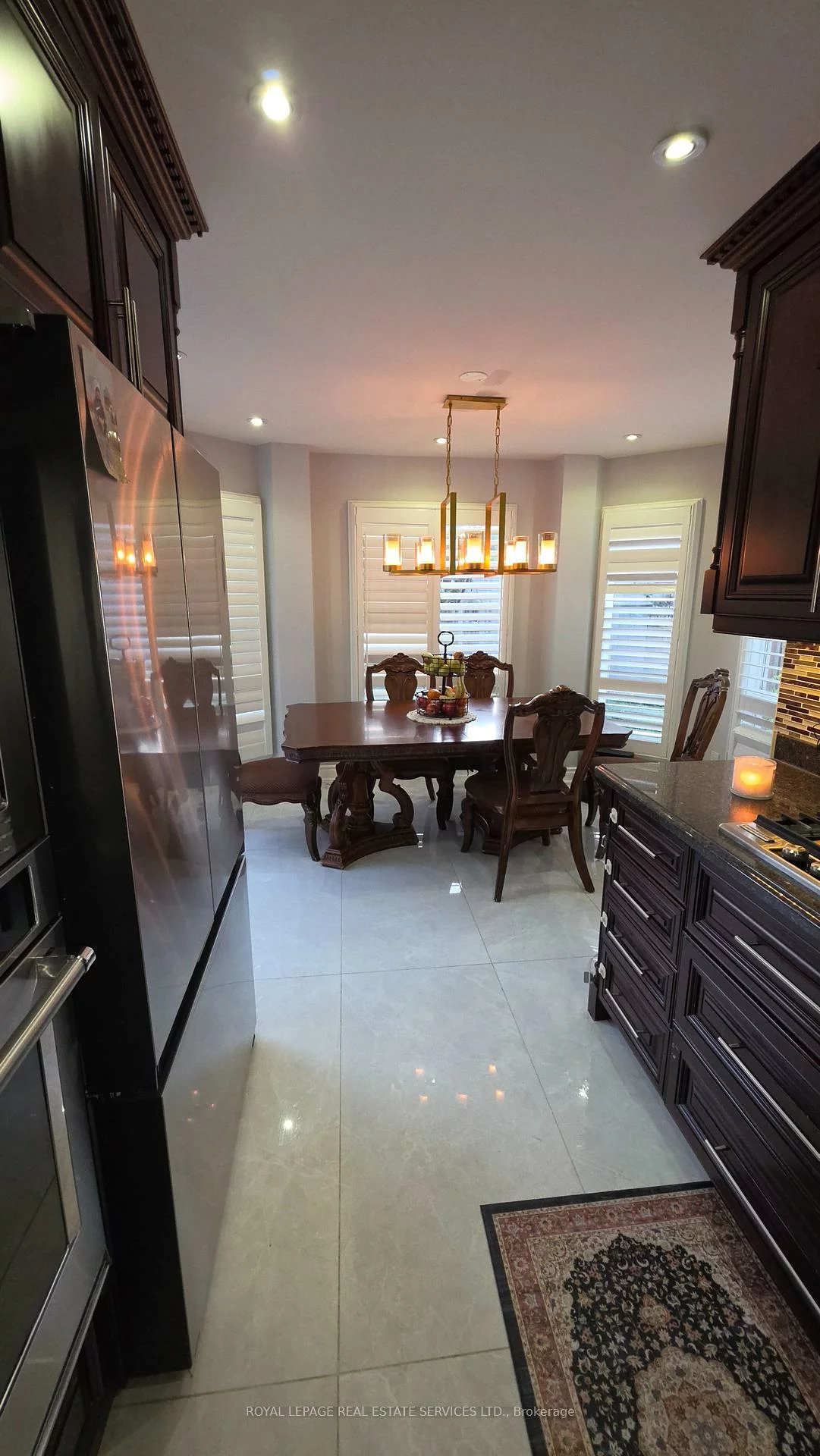 323, Winfield, Hurontario, Mississauga