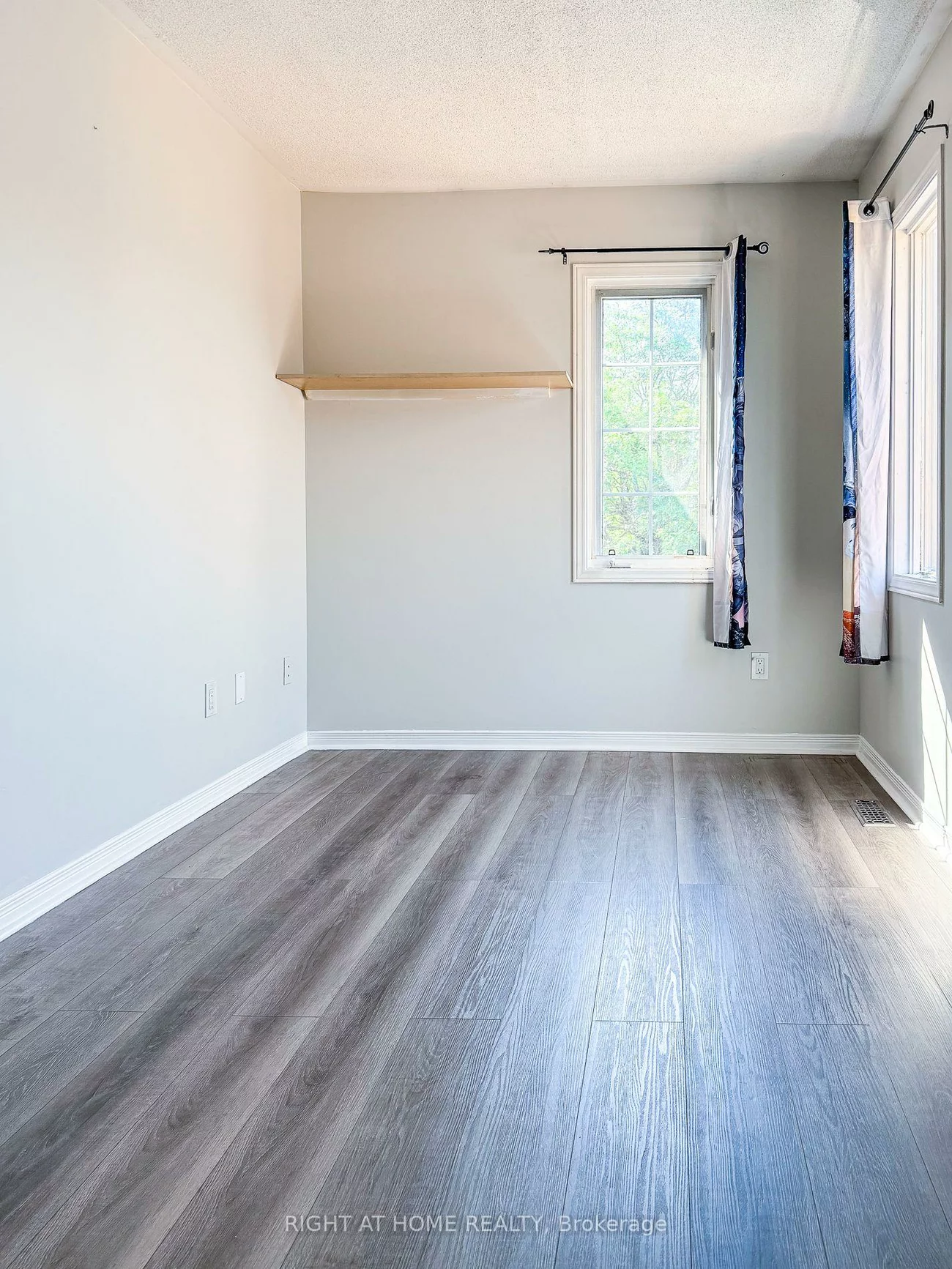 717, Mirage, Hurontario, Mississauga