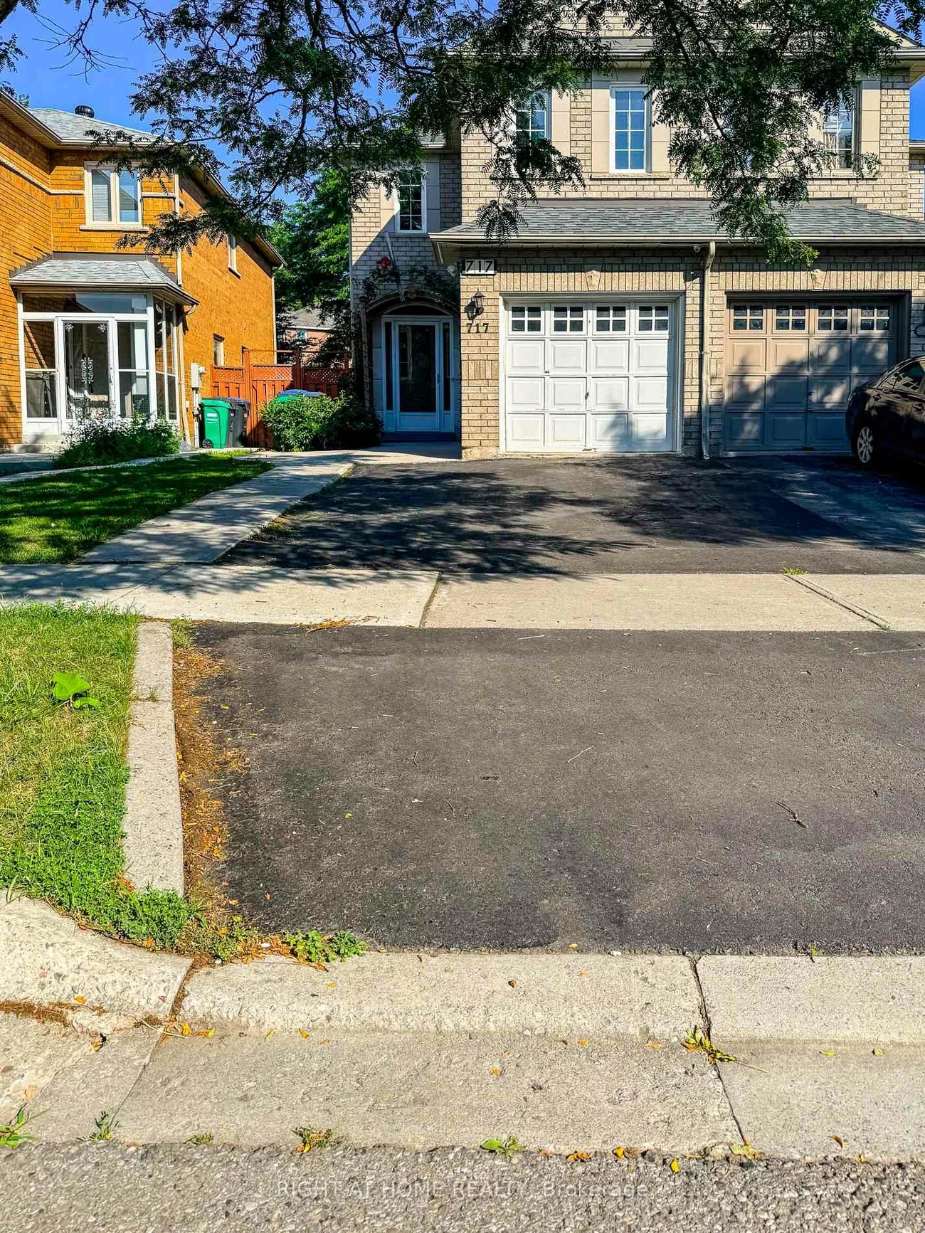 717, Mirage, Hurontario, Mississauga