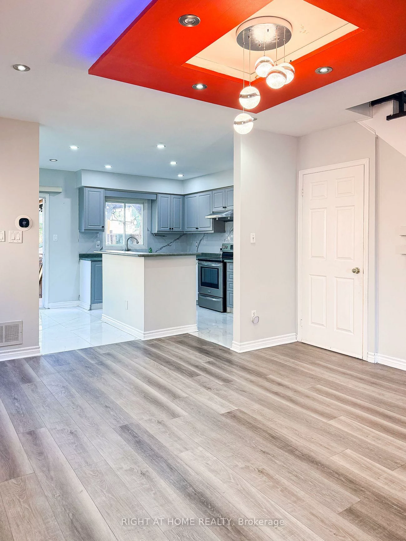 717, Mirage, Hurontario, Mississauga