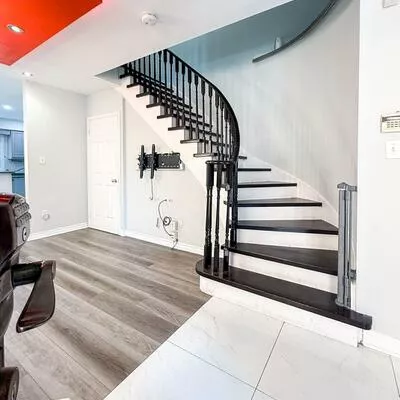 717, Mirage, Hurontario, Mississauga