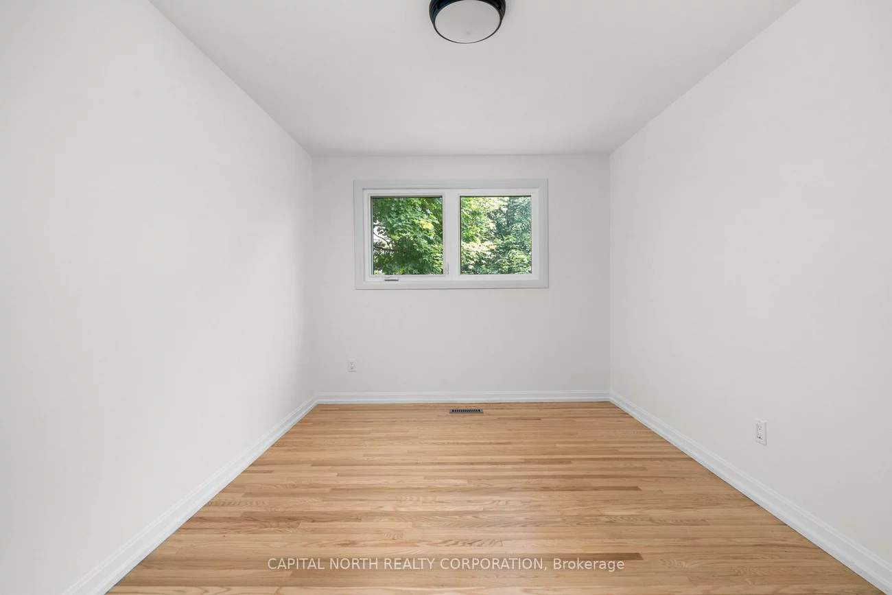 2396, Barcella, Sheridan, Mississauga