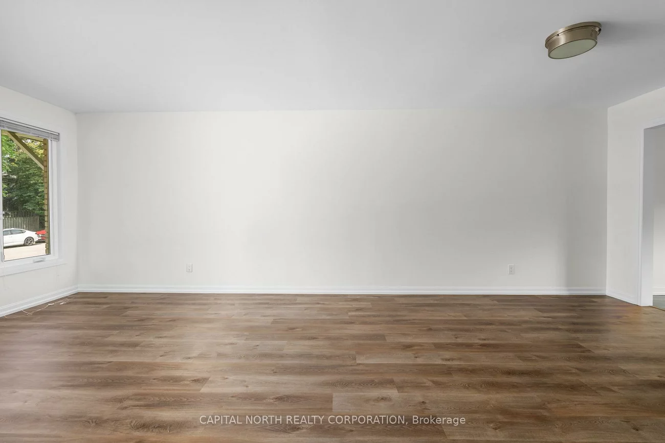 2396, Barcella, Sheridan, Mississauga
