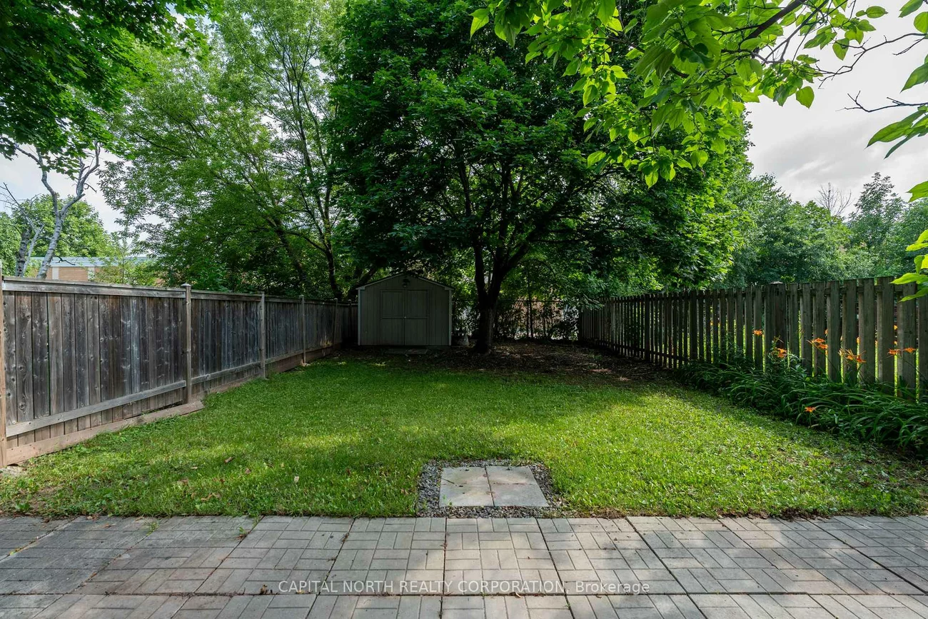 2396, Barcella, Sheridan, Mississauga