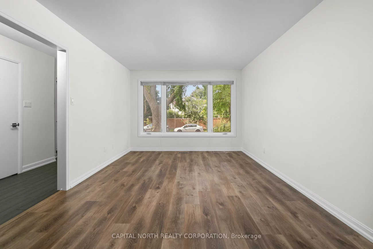 2396, Barcella, Sheridan, Mississauga