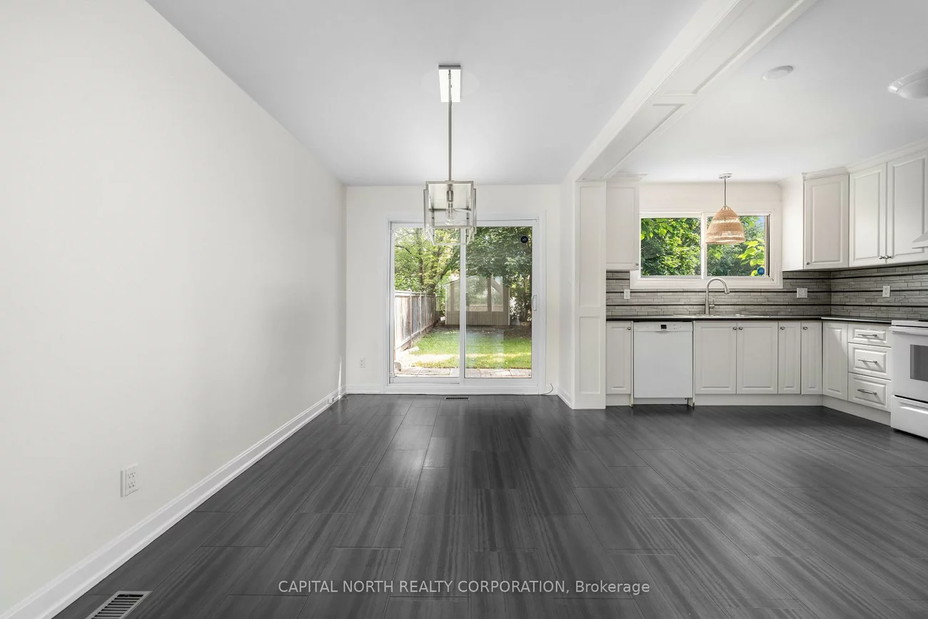 2396, Barcella, Sheridan, Mississauga