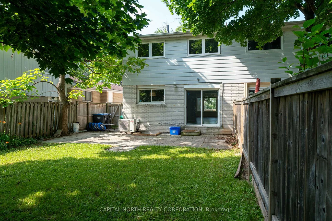 2396, Barcella, Sheridan, Mississauga
