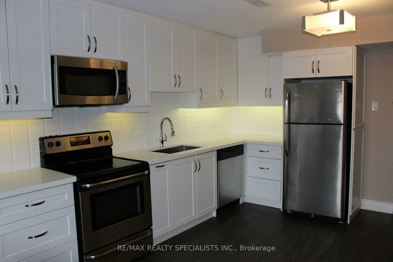 6, Brant, Port Credit, Mississauga