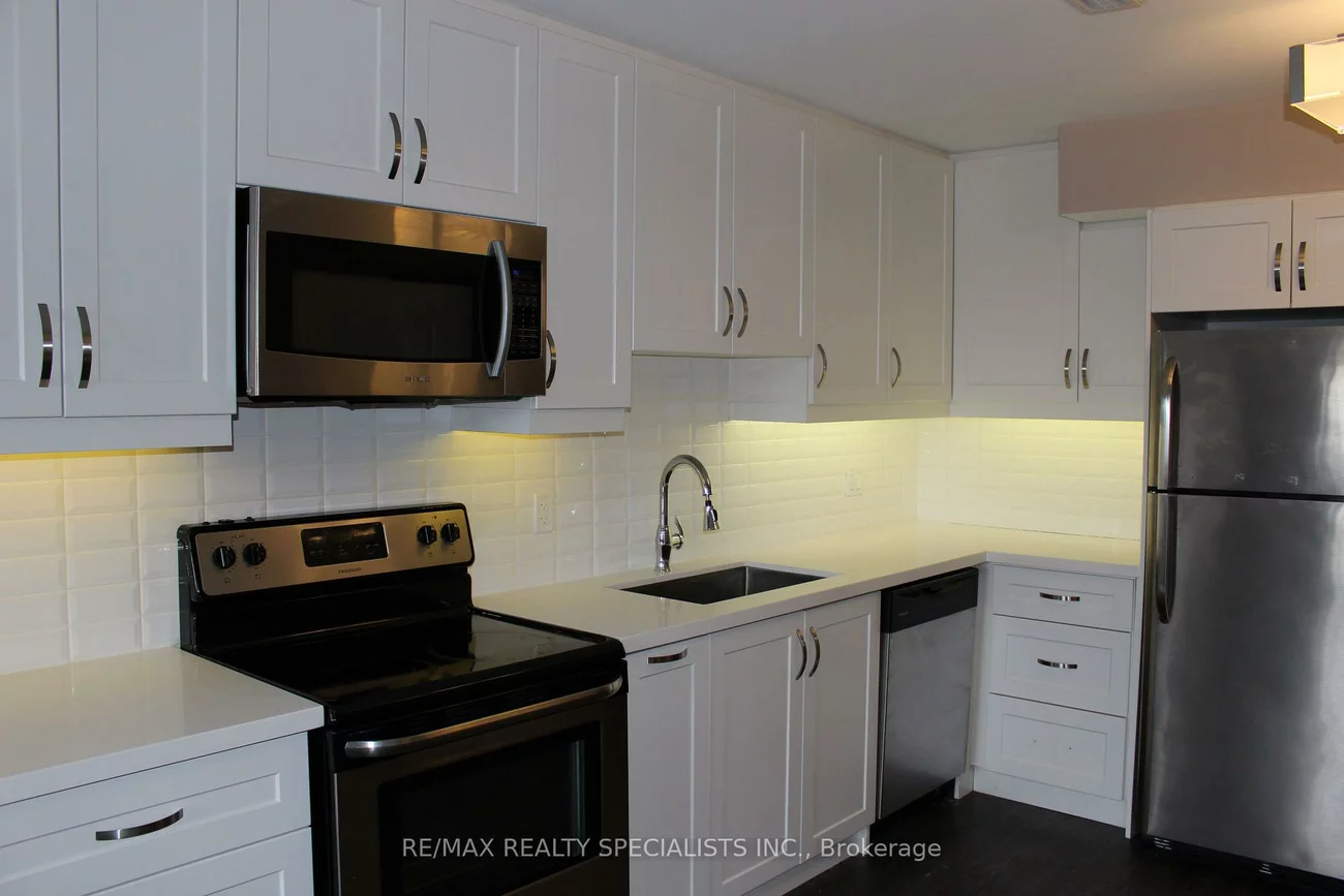 6, Brant, Port Credit, Mississauga