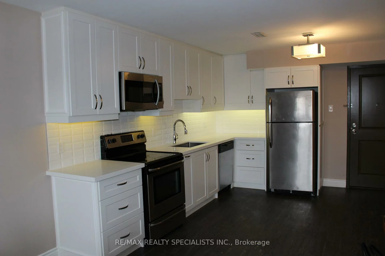 6, Brant, Port Credit, Mississauga