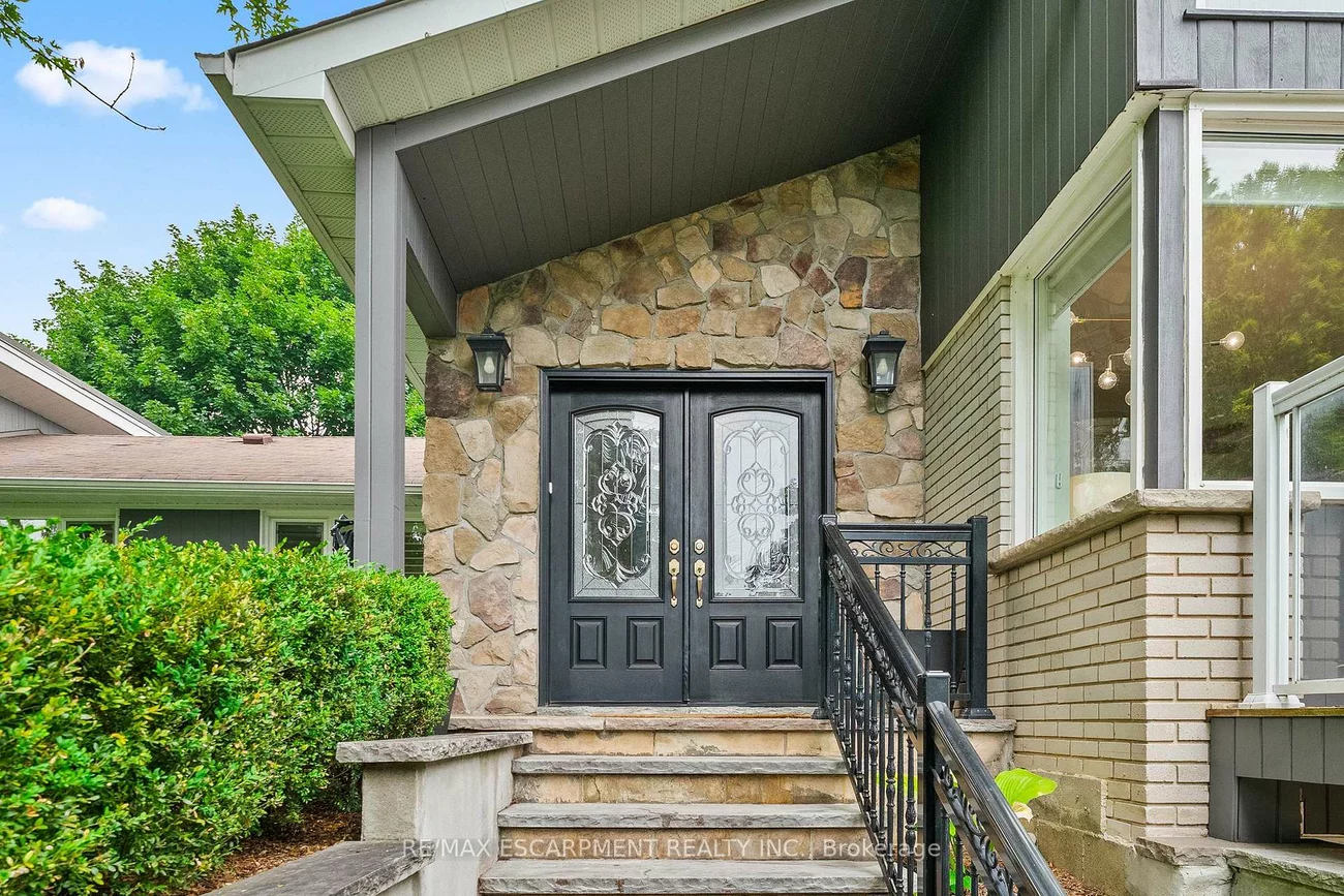 615, VANESSA, Lorne Park, Mississauga