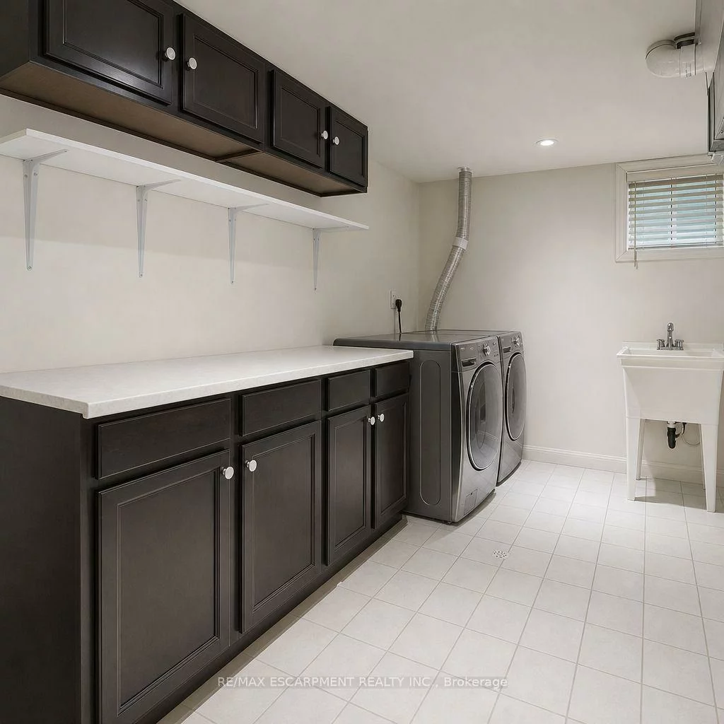 615, VANESSA, Lorne Park, Mississauga