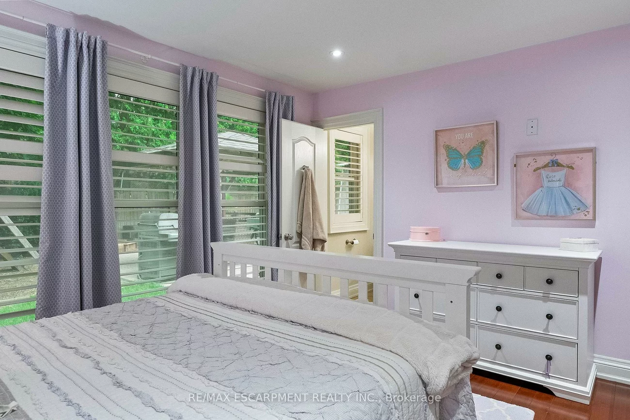 615, VANESSA, Lorne Park, Mississauga