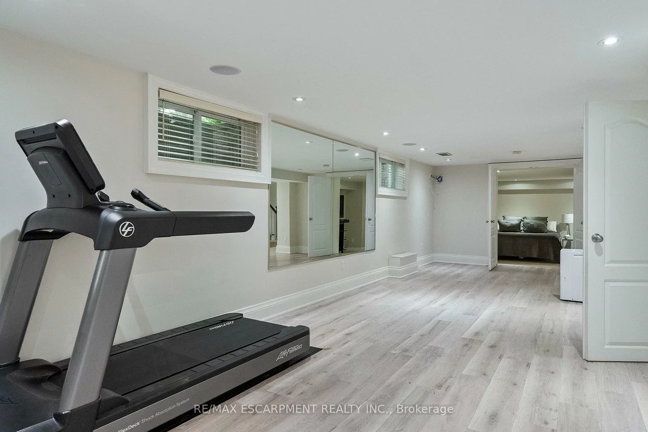 615, VANESSA, Lorne Park, Mississauga