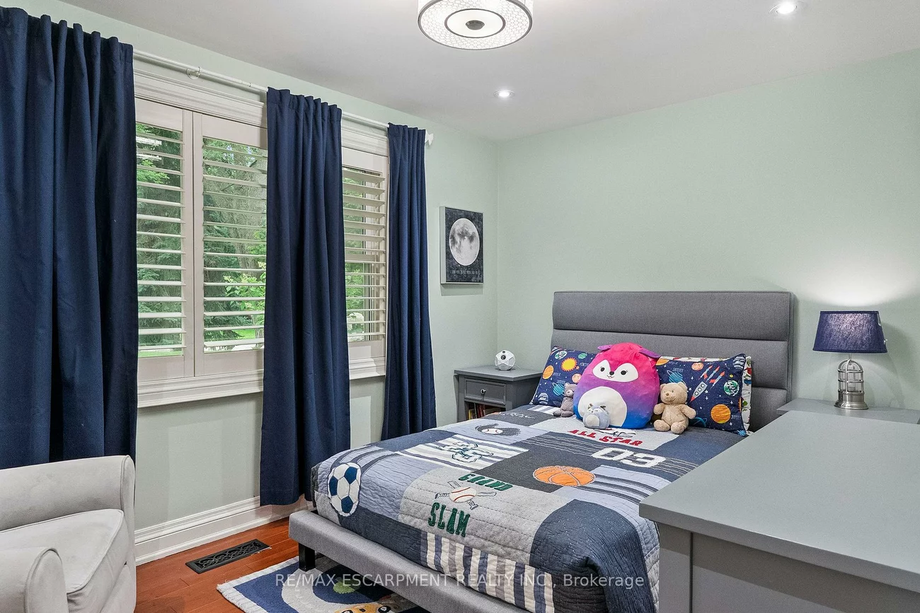 615, VANESSA, Lorne Park, Mississauga