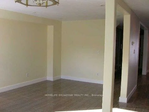1240, Bantham, East Credit, Mississauga