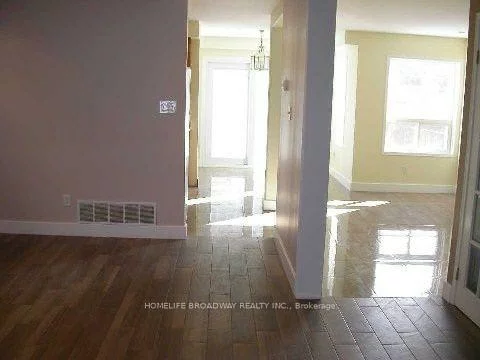 1240, Bantham, East Credit, Mississauga