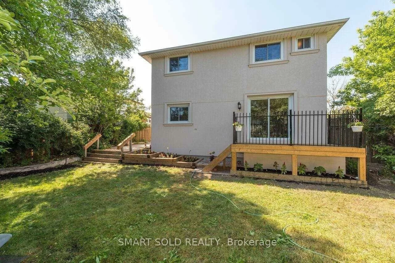 1116, Pomona, Erindale, Mississauga