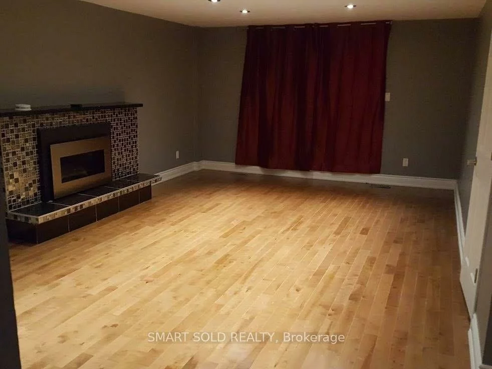 1116, Pomona, Erindale, Mississauga