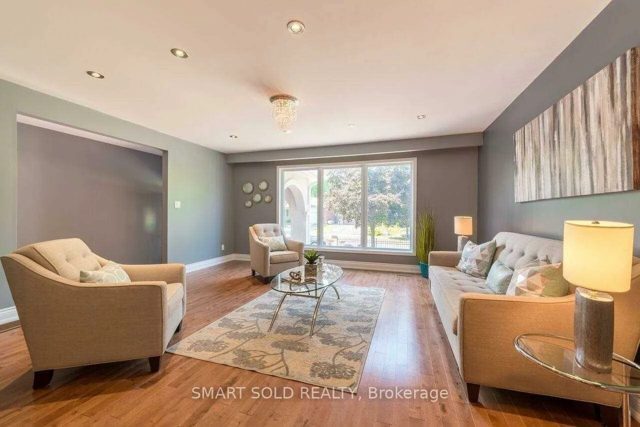 1116, Pomona, Erindale, Mississauga
