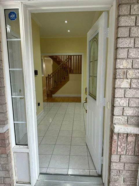 544, Matisse, Meadowvale Village, Mississauga