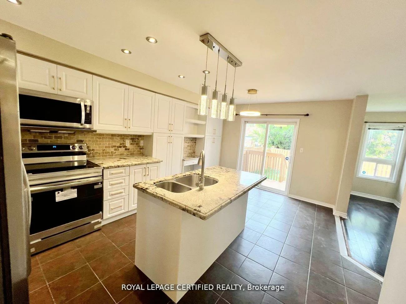 426, Orange Walk, Hurontario, Mississauga